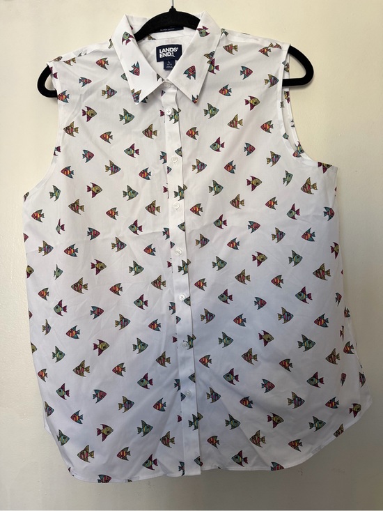 Lands' End Tops - Lands’ End No Iron Supima Cotton Fish Print Sleeveless Button Front Blouse L